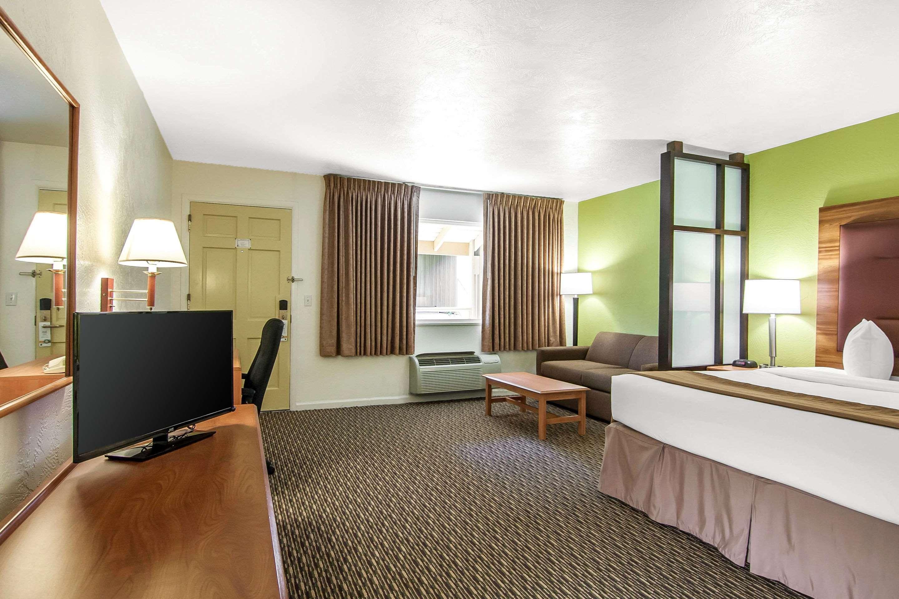 Quality Inn & Suites At Coos Bay North Bend Kültér fotó
