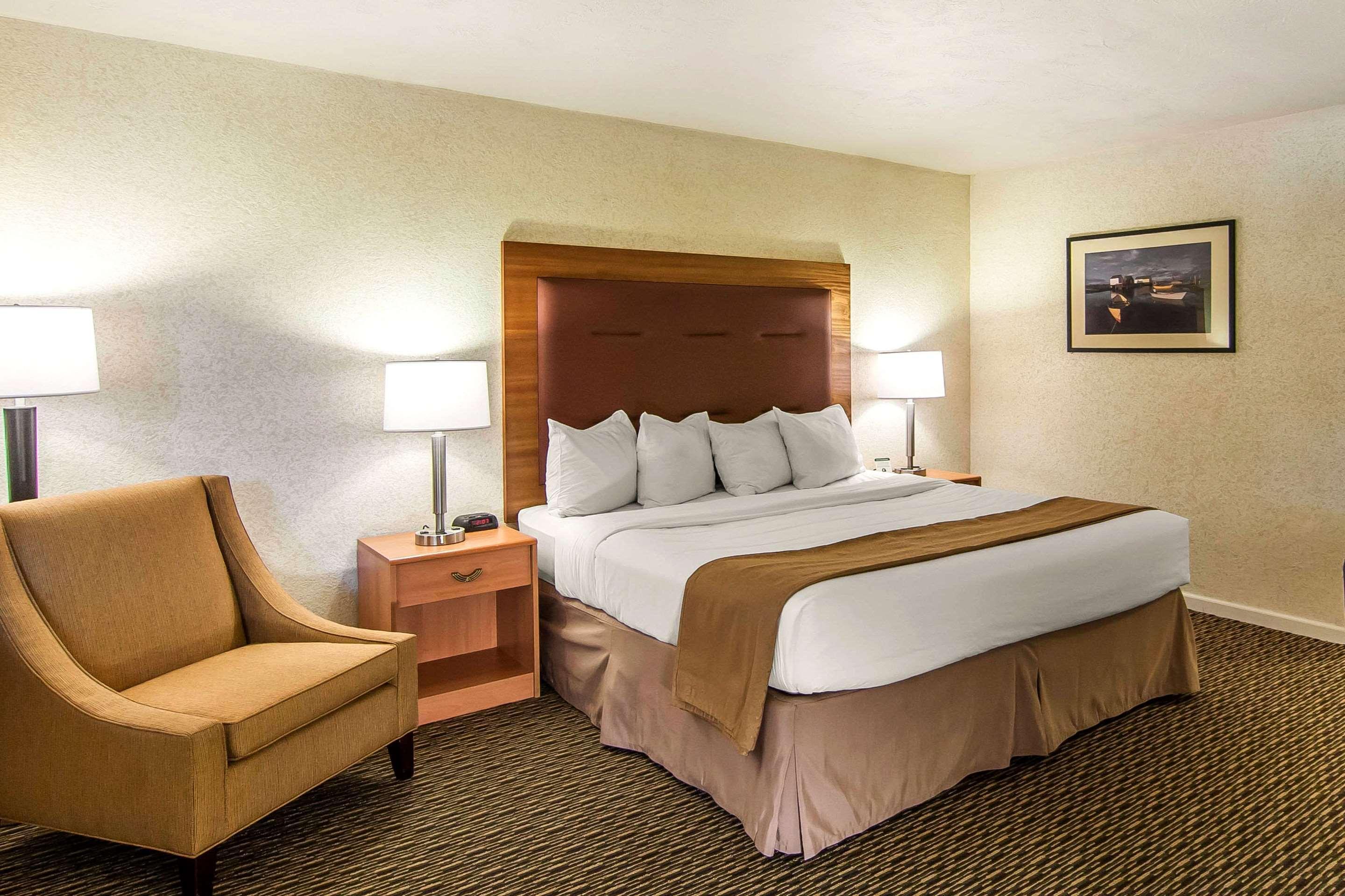 Quality Inn & Suites At Coos Bay North Bend Kültér fotó