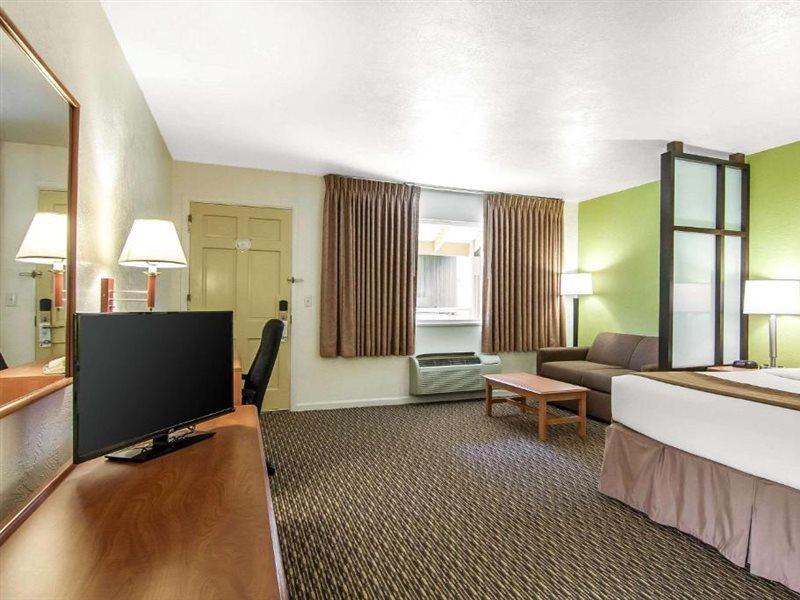 Quality Inn & Suites At Coos Bay North Bend Kültér fotó
