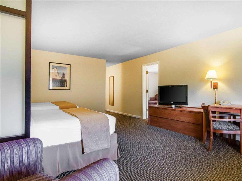 Quality Inn & Suites At Coos Bay North Bend Kültér fotó