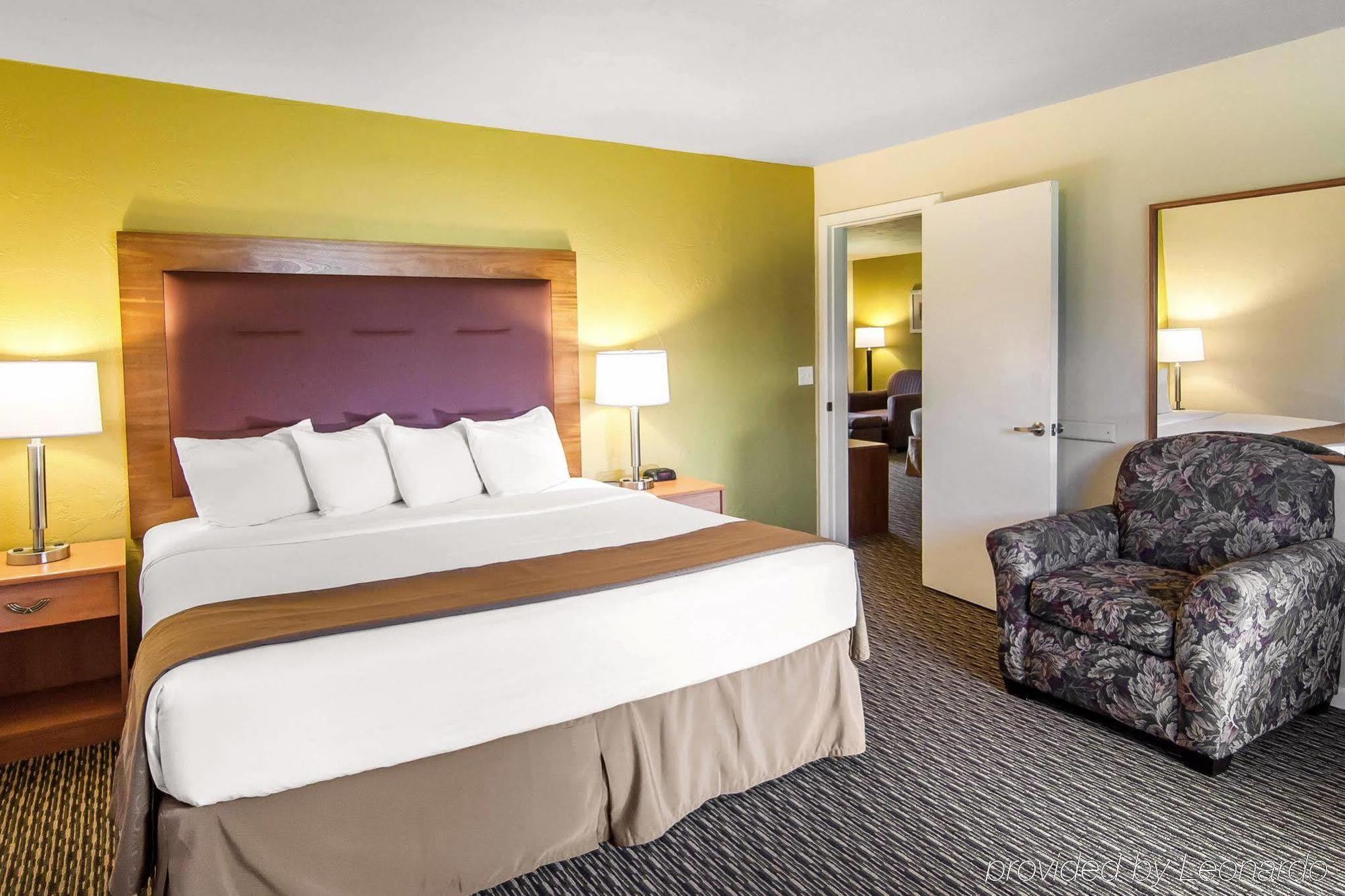 Quality Inn & Suites At Coos Bay North Bend Kültér fotó